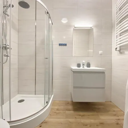 شقة Komfortowy Z Balkonem 'platany' كولوبرزيغ